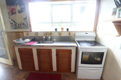 Photo of property in 25 Kaipatiki Road, Glenfield, Auckland, 0629