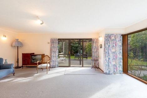 Photo of property in 9 Felstead Place, Avonhead, Christchurch, 8042