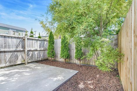 Photo of property in 24/10 Burrows Place, Frankton, Hamilton, 3204