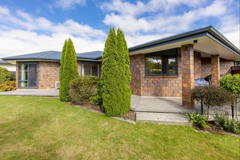 Photo of property in 10 Parkland Drive, Waipawa, 4210