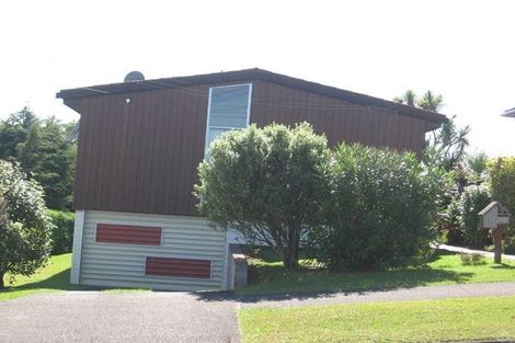 Photo of property in 43 Savoy Road, Glen Eden, Auckland, 0602