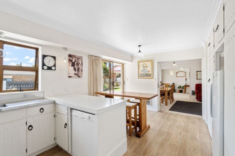 Photo of property in 15a Stuart Street, Levin, 5510