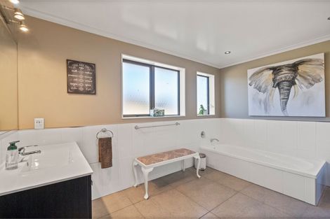 Photo of property in 8 Orkney Street, Waikiwi, Invercargill, 9810