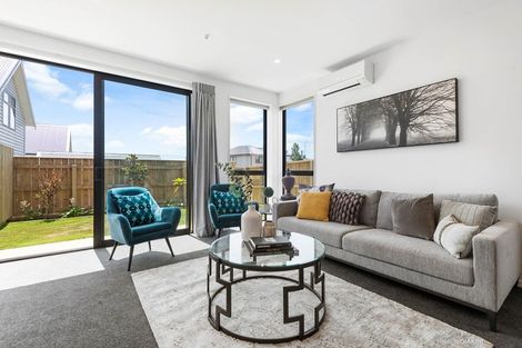 Photo of property in 62u1 Spenmoor Street, Newlands, Wellington, 6037