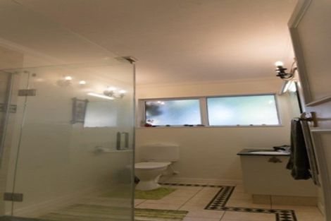 Photo of property in 1 Churton Drive, Churton Park, Wellington, 6037