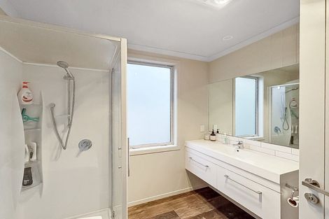 Photo of property in 5a Marine Parade North, Foxton Beach, Foxton, 4815