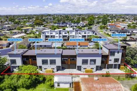 Photo of property in 729 Massey Road, Mangere, Auckland, 2022