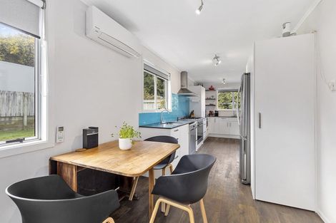 Photo of property in 16 Owhiti Street, Titahi Bay, Porirua, 5022