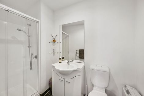 Photo of property in Atrium Apartments, 3n/154 The Terrace, Wellington Central, Wellington, 6011