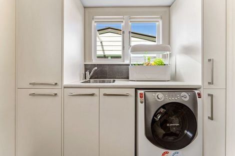 Photo of property in 25a Hampden Street, Picton, 7220