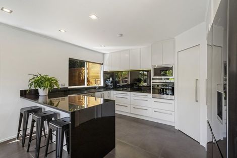 Photo of property in 8 Garden Lane, Torbay, Auckland, 0632