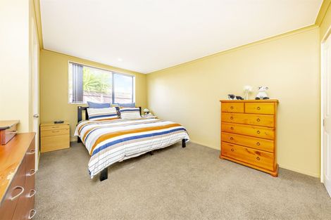 Photo of property in 24 Scotts Field Drive, Takanini, 2112