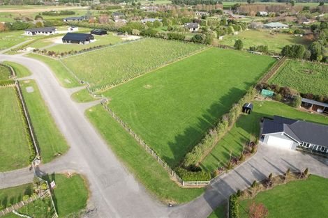 Photo of property in 10 Oriwa Lane, Levin, 5571