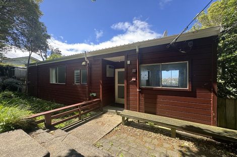 Photo of property in 13-13a Espin Crescent, Karori, Wellington, 6012