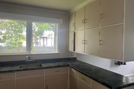 Photo of property in 20 Mckenzie Street, Levin, 5510