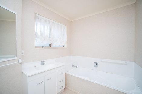 Photo of property in 6 Madison Avenue, Milson, Palmerston North, 4414