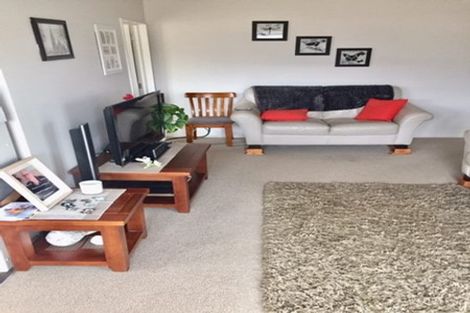 Photo of property in 73 Wattle Drive, New Brighton, Christchurch, 8083