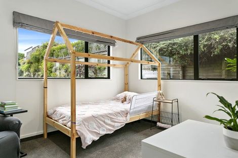 Photo of property in 73 Harvey Street, Waipahihi, Taupo, 3330