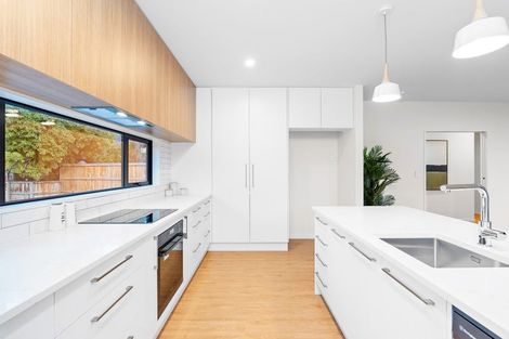 Photo of property in 16 Soleares Avenue, Mount Pleasant, Christchurch, 8081