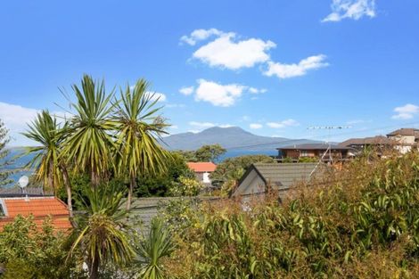 Photo of property in 23 Ellangowan Road, Waiake, Auckland, 0630