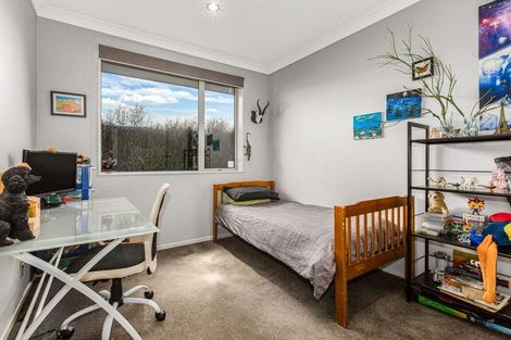 Photo of property in 64 Aotea Drive, Aotea, Porirua, 5024