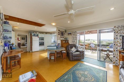 Photo of property in 86 Halcombe Road, Feilding, 4775