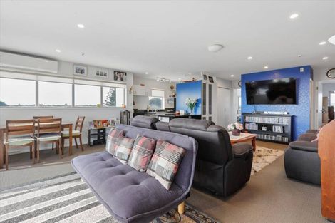 Photo of property in 5/1086 Papamoa Beach Road, Papamoa Beach, Papamoa, 3118