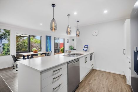 Photo of property in 25 Lake Drive, Tikipunga, Whangarei, 0112