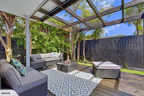 Photo of property in 174 Solar Road, Glen Eden, Auckland, 0602