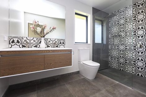 Photo of property in 14 Godley Place, Woodend, 7610