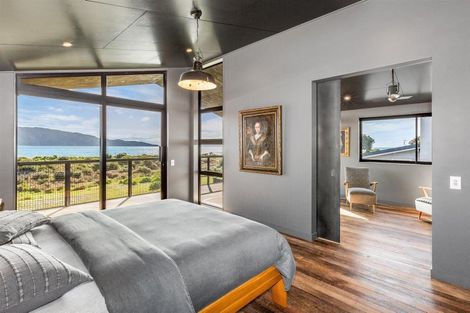 Photo of property in 123 Manly Street, Paraparaumu Beach, Paraparaumu, 5032