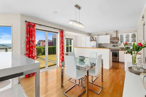 Photo of property in 1 Signallers Grove, Strathmore Park, Wellington, 6022