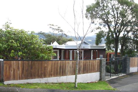 Photo of property in 21 Howard Street, Macandrew Bay, Dunedin, 9014