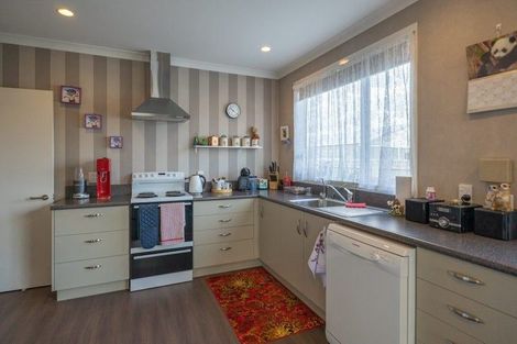 Photo of property in 9 Toronto Street, East Gore, Gore, 9710