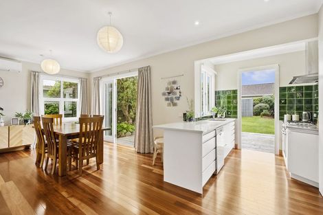 Photo of property in 109 Freyberg Street, Lyall Bay, Wellington, 6022