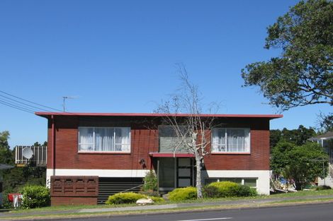 Photo of property in 2/240 Onewa Road, Birkenhead, Auckland, 0626