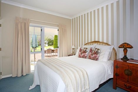 Photo of property in 9 Helland Drive, Bombay, Drury, 2579