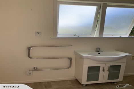 Photo of property in 20 Lake Road, Northcote, Auckland, 0627