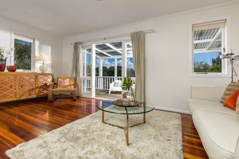 Photo of property in 18 Kenmure Avenue, Forrest Hill, Auckland, 0620