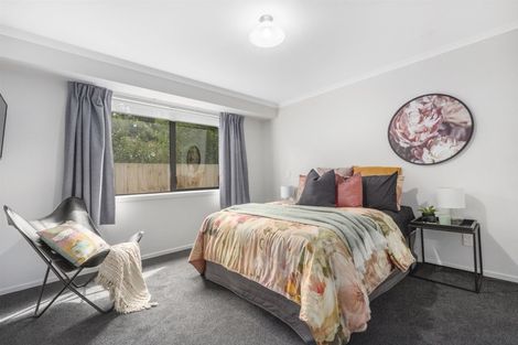 Photo of property in 8 Hull Place, Whitby, Porirua, 5024