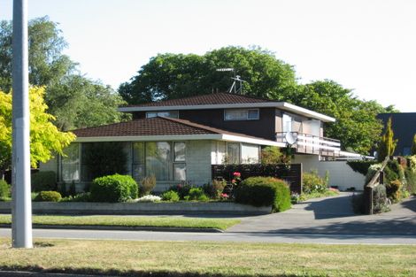 Photo of property in 427 Memorial Avenue, Burnside, Christchurch, 8053