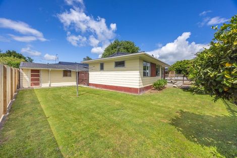 Photo of property in 35 Karen Crescent, Dinsdale, Hamilton, 3204