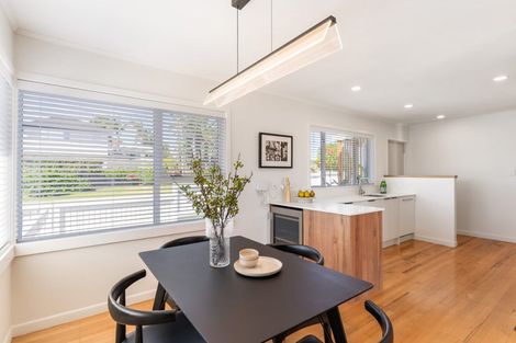 Photo of property in 1/10 Raines Avenue, Forrest Hill, Auckland, 0620