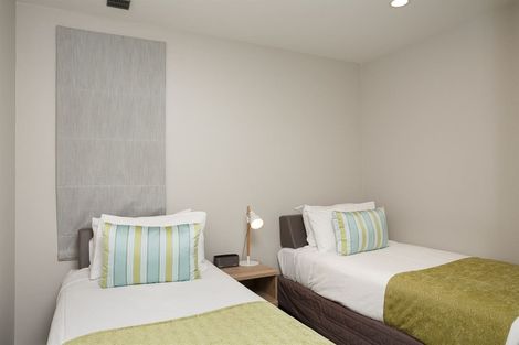 Photo of property in Atrium Towers, 1r/154 The Terrace, Wellington Central, Wellington, 6011