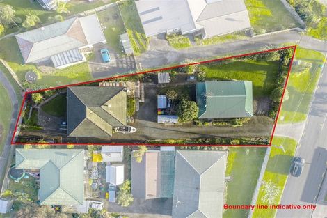 Photo of property in 2 Waiwera Avenue, Parakai, 0830
