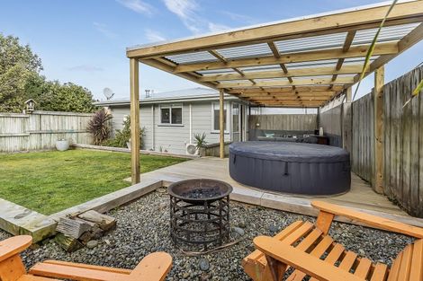 Photo of property in 16 Owhiti Street, Titahi Bay, Porirua, 5022