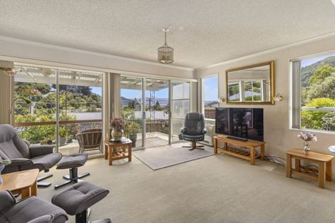 Photo of property in 52 Dorset Street, Picton, 7220