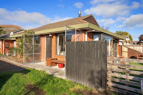 Photo of property in 5 Fernbrook Place, Mairehau, Christchurch, 8013