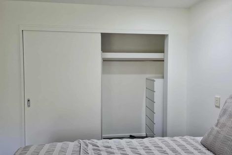 Photo of property in 28 Arataki Road, Havelock North, 4130