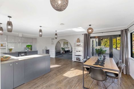 Photo of property in 16 Rossiter Avenue, Waiuku, 2123